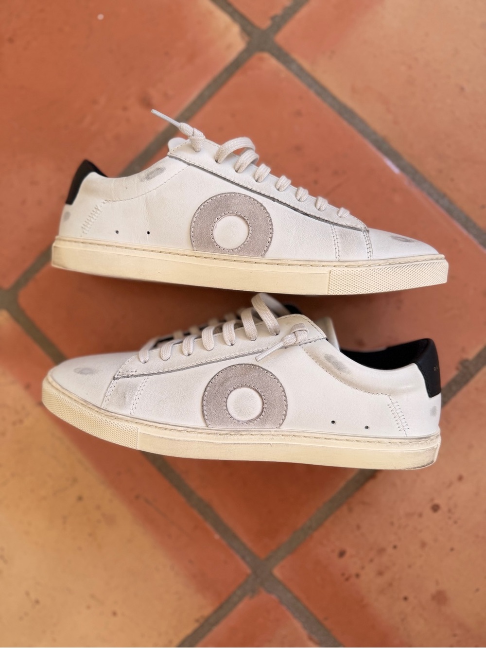 Oliver Cabell White Leather Low-Top Sneakers with Gray Logo and Black Heel